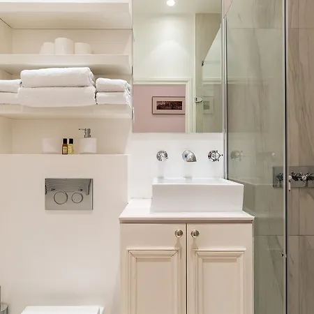 Place Vendome Apartment Paris