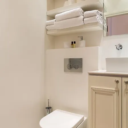 Place Vendome Apartment