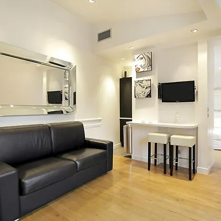 Place Vendome Apartment